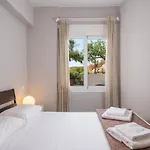 Tholos Apartman *