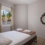 Apartman Tholos *
