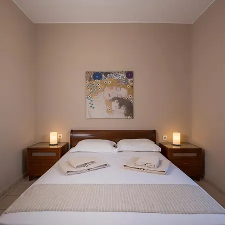 Tholos Apartamento *