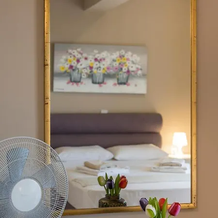 Tholos Apartment Chania (Crete)